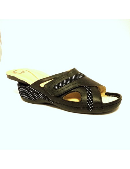 Oasi art. 1200-03 pelle nera e pois bianchi ciabatta con plantare estraibile