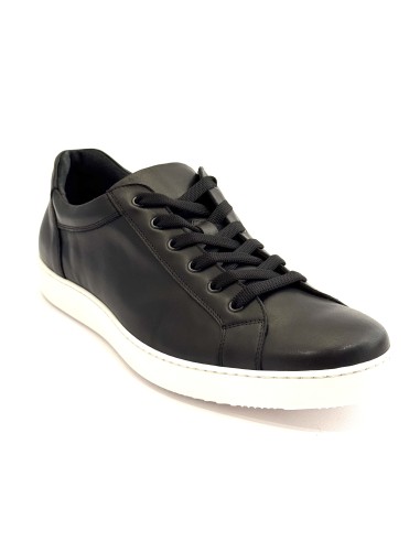 Sneaker casual uomo articolo SPENCER pelle nera suola gomma bianca